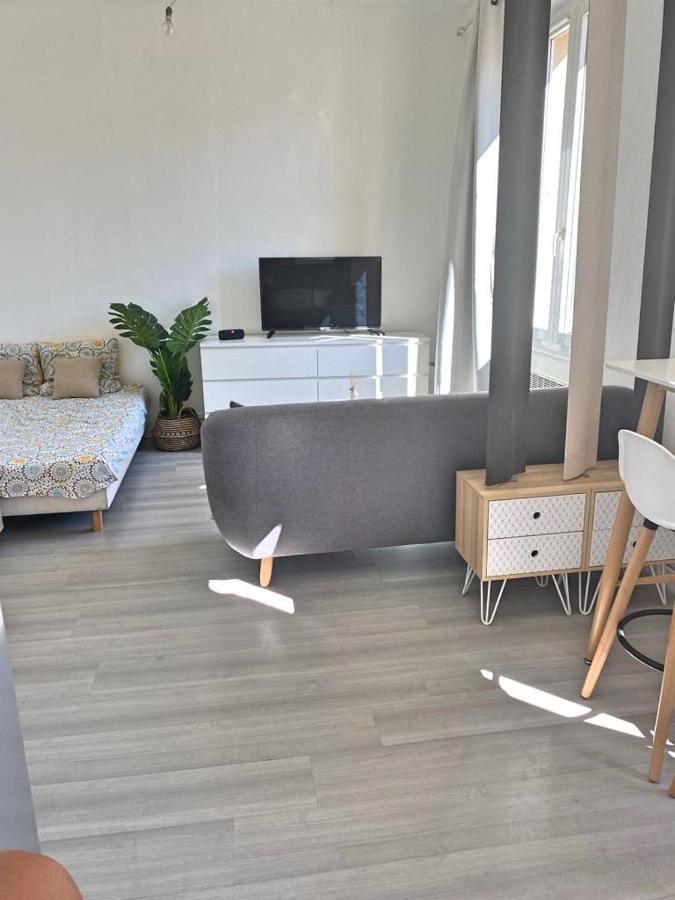 Appartements Cosy Au Centre De Ла-Сейн-сюр-Мер Екстер'єр фото