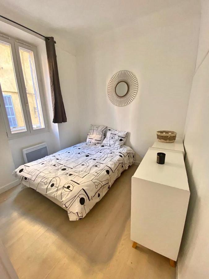 Appartements Cosy Au Centre De Ла-Сейн-сюр-Мер Екстер'єр фото